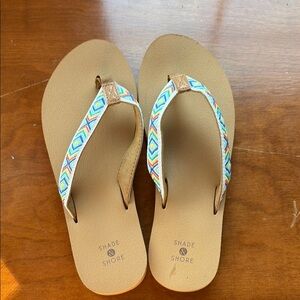 NWOT Shade & Shore Sandals with Textured Straps